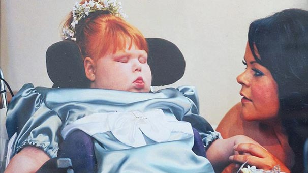 Öz kızınının hayatına son verdi.Peki Neden?