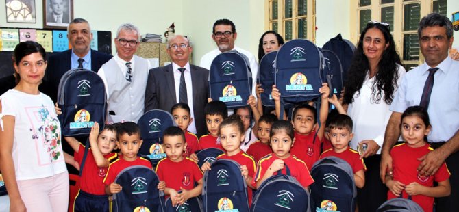 Özyiğit “Okul Etkinlik Çantası” dağıtım etkinliğine katıldı