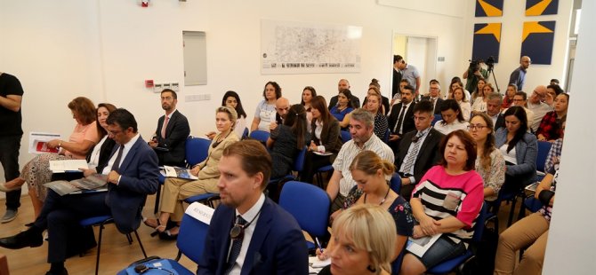 AB insan Ticareti ile mücadele günü çerçevesinde panel gerçekleştirildi