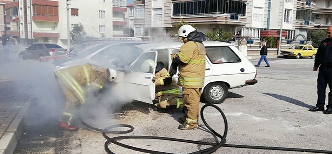 Akü takviyesi yapmak isterken otomobilini yaktı