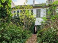 Paris'te Terk Edilmiş Malikanenin Kilerinde 30 Yıllık Ceset Çıktı