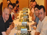 Satrançın en hızlısı Hasman