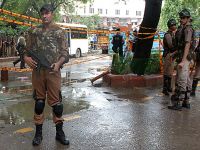 Hindistan'da saldırı: 17 ölü, 24 yaralı