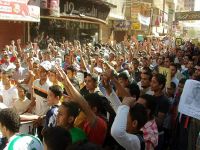 Ekonomik durum kötüleşiyor darbe karşıtları artıyor