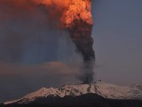 Etna Yanardağı harekete geçti