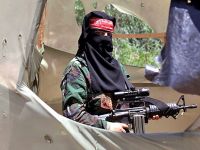 Filistinli kadınlar silah kullanmayı öğreniyor