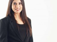 Avukat Cemre İpçiler: Dün geceki operasyon güven yaratmaktan çok güç gösterisine dönüşmüştür