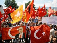 Balkan Türklerinden Erdoğan'a destek mitingi