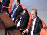 İşte 'Meclis'e uyumaya gitmiyorum' diyen Uğur Işılak