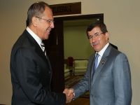 Davutoğlu, Lavrov ile görüştü