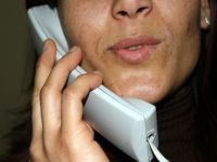 Alo 183 soruları Kürtçe de yanıtlıyor