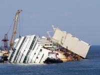 Hindistan'da gemi kazası