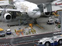 Heathrow yeniden uçuşlara açıldı