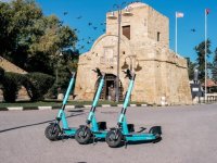 Polis uyardı: Kaldırımlarda scooter kullanımı yasak