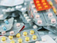 Tabipler Birliği: İlaca erişim sorunu çözülmeli