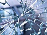 Larnaka’da Kıbrıslı Türk’e ait kafeye ateş açıldı!