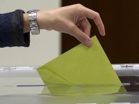 AP seçimlerinde oy verme sona erdi...Sandık çıkış anketlerine göre DİSİ önde