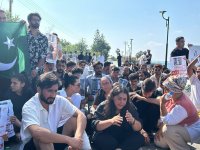 Trafik kazasında ölen gencin yakınları adalet arıyor