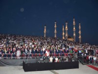 Yakın Doğu Üniversitesi’nde 2,500 Mezun Üç Günlük Şölenle Diplomalarını Aldı