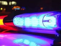 Kaza yaptıktan sonra kaçmaya çalışan sürücü etrafa saldırdı