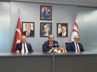 Tatar Kıbrıs'a döndü