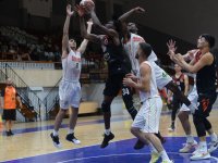 Gençler Birliği ikide iki yaptı: 58-72, Şampiyonluğa yürüyor...