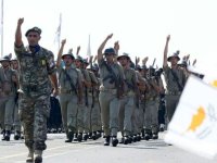 Yunan komutan ile Rum komutan yardımcısı arasında kriz