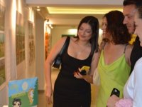 YDÜ  Güzel Sanatlar ve Tasarım Fakültesi’nin geleneksel mezuniyet sergisi büyük beğeni topladı