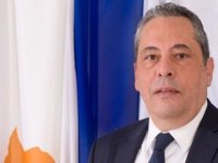 Rum Savunma Bakanı: Müzakereler için çabalamaya devam ediyoruz