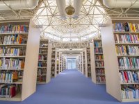 Yakın Doğu Üniversitesi Büyük Kütüphane: Kuzey Kıbrıs’ın En Büyük Bilgi, Kültür ve Sanat Merkezi