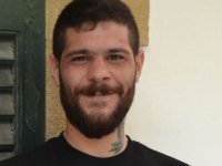 Kaza yaptı... Kendisine yardım eden kadını darp etti