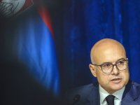 Sırbistan Başbakanı Milos Vucevic aylardır süren protestoların ardından istifa etti