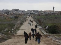 İsrail askerleri Gazze'yi ikiye bölen Netzarim Koridoru'ndan çekildi