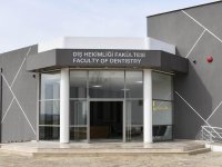 DAÜ, KTTB’YE KAYITLI KKTC VATANDAŞI DİŞ HEKİMLERİNE KAPILARINI AÇTI