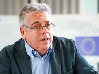 AP Türkiye Raportörü Amor: Türkiye artık 'AB'ye daha az aday' ülke; Avrupa'dan kimse çalışanlarının soruşturma ve tutuklanma riski olan bir ülkeye yatırım yapmaz