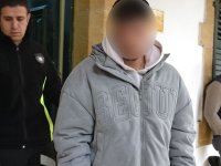 Kaldırımdaki yayaya çarptı... Dikkatsiz ve süratli sürücü mahkemede!