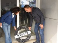 KTOEÖS, Milli Eğitim Bakanlığı’na siyah çelenk bıraktı