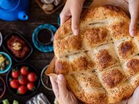 Ramazan Pidesini Çok Sıcak Tüketmeyin!