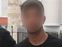 Güvenlik bir başka güvenliği bıçakladı