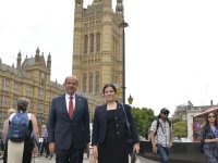 Tatar Londra'da: Birleşik Krallık her iki tarafa da eşit davranmalıdır