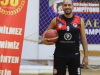 Şampiyon Koç Kasap Larnaka Gençler Birliği ile 2 yıl daha anlaştı