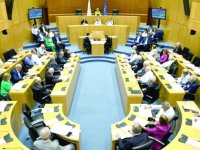 Rum Meclisi, "Göçmenlerin" TMK’ya başvurmasını engellemek için fon kurmayı hedefliyor