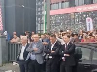 CHP İstanbul il binası polis çemberinde | Milletvekillerinin yağmur altında bekleyişi sürüyor