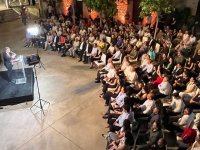 Erhürman: Çocuklarımıza gurur duyacakları bir ülke bırakacağız