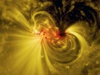 Bilim insanları: Buzdolabı magnetleri evrendeki ilk manyetik alanlardan daha güçlü