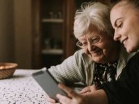 Bugün 1 Ekim Dünya Yaşlılar Günü: Yaşlılarımıza hak ettikleri yaşamı sunmak borcumuz!