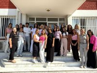 Yakın Doğulu Öğrencilerden Kanserle Mücadele Eden Kadınlara Moral Desteği