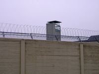 Hücrede unutulan gence 4 milyon dolar tazminat