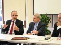 Harmancı, Johannes Hahn ile ara bölgede bir araya geldi