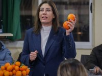 İncirli üreticilerle buluştu: “Üretime dayalı, adil paylaşımlı bir ekonomi kuracağız”